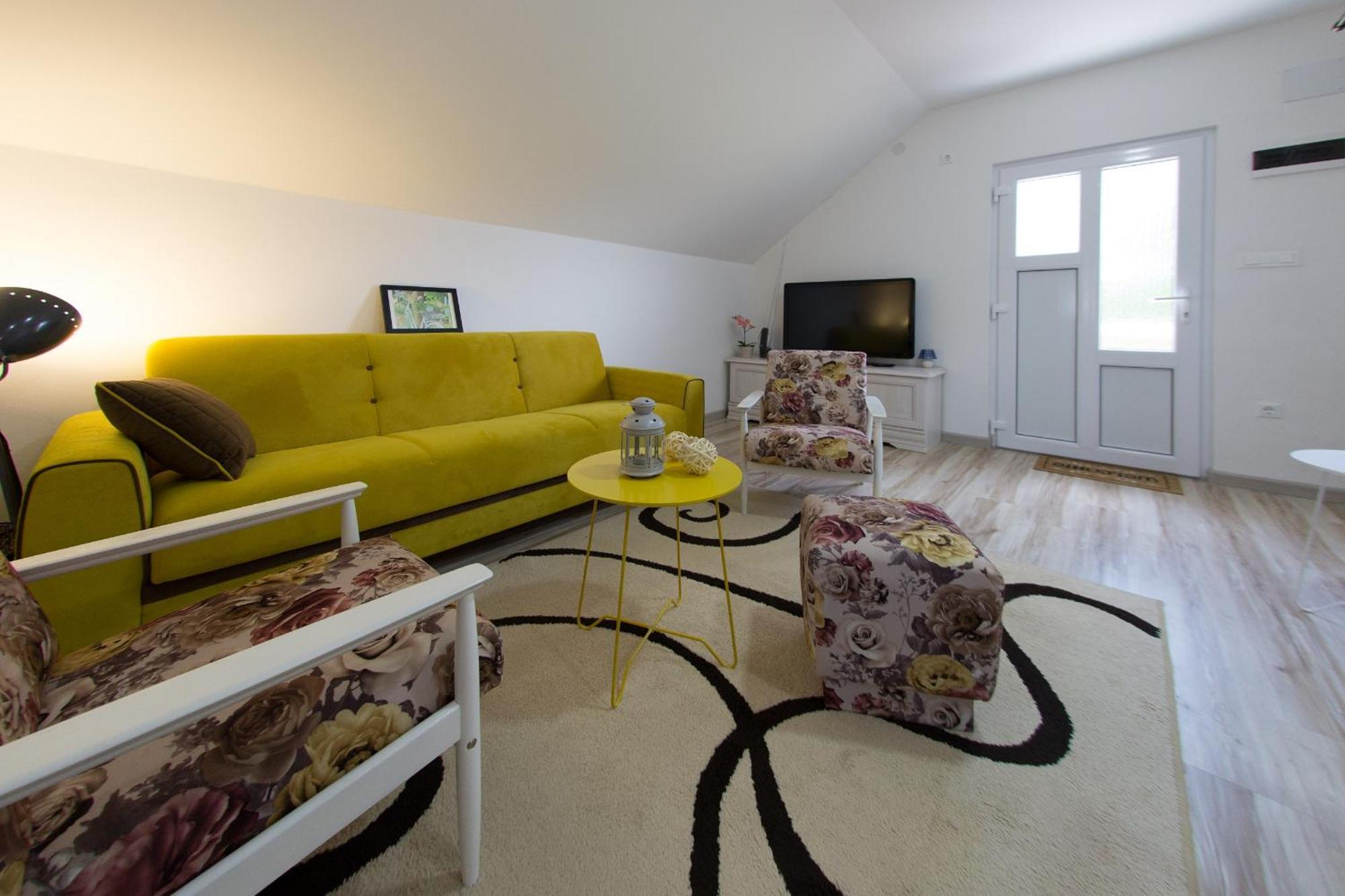 Apartment Kalimero Otocac Ngoại thất bức ảnh